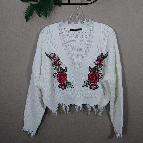 Zaful Sweaters - Zaful cropped sweater floral embroidered medium